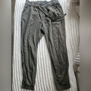 SO Women's SOFT Joggers NWT